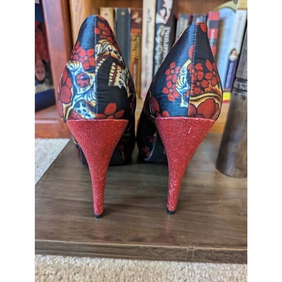 Iron Fist slow dance skull and rose print glitter stileto heels sz 41 euc - Picture 2 of 8